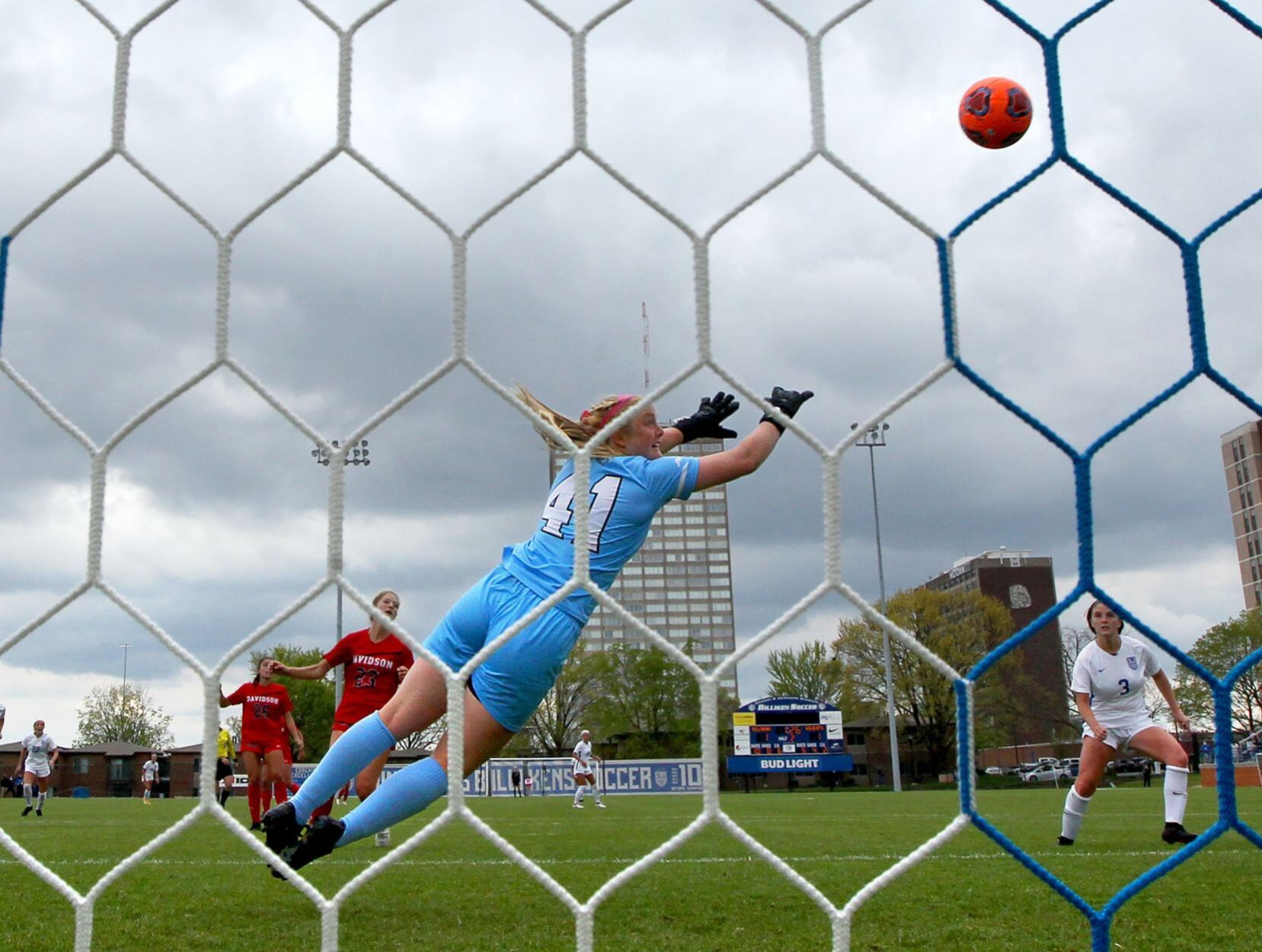 St. Louis University 2, Davidson College 1